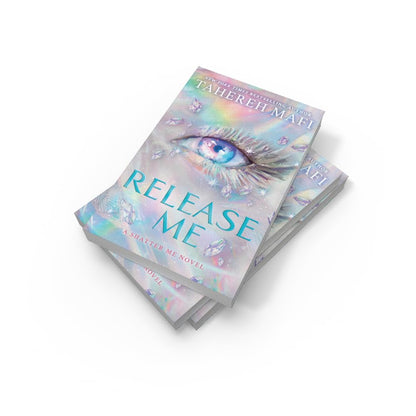 Pre Order: Release Me: The sequel to the Sunday Times and NYT bestseller WATCH ME, set in the dystopian romantasy world of global sensation Shatter Me – new for 2026! (Shatter Me: The New Republic)